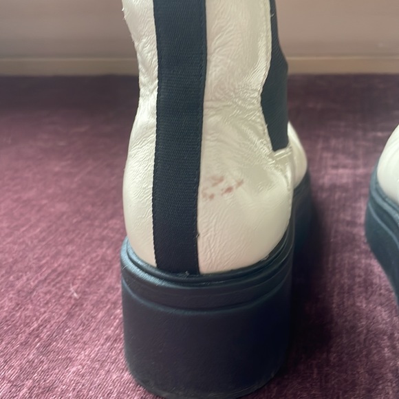 Vagabond Tara Platform Chelsea Boot - Picture 5 of 6